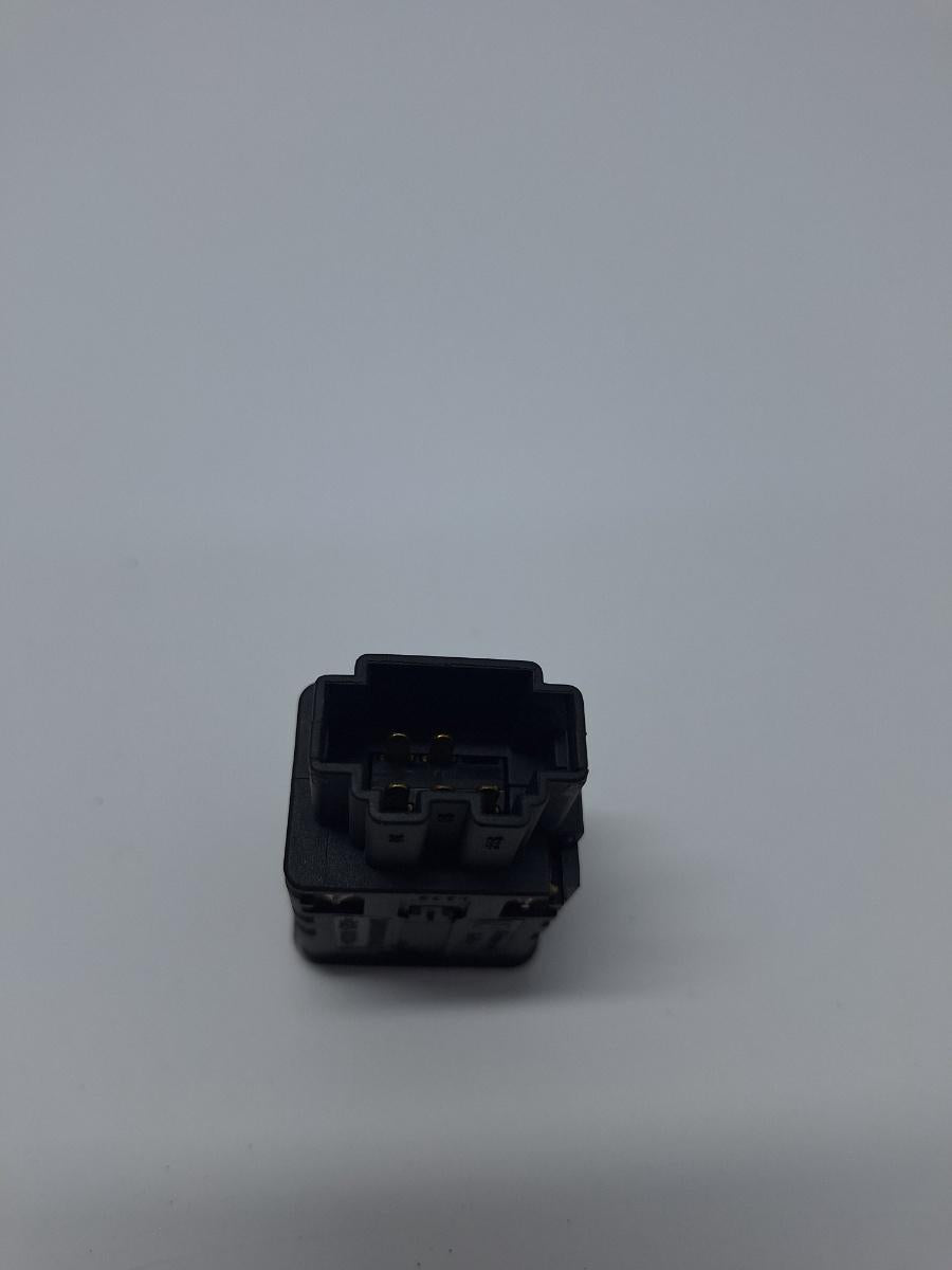Comutator reglaj nivel faruri VOLKSWAGEN GOLF IV 1J1 1997 - 2007 1.9 TDI ATD, AXR 1J0941333A