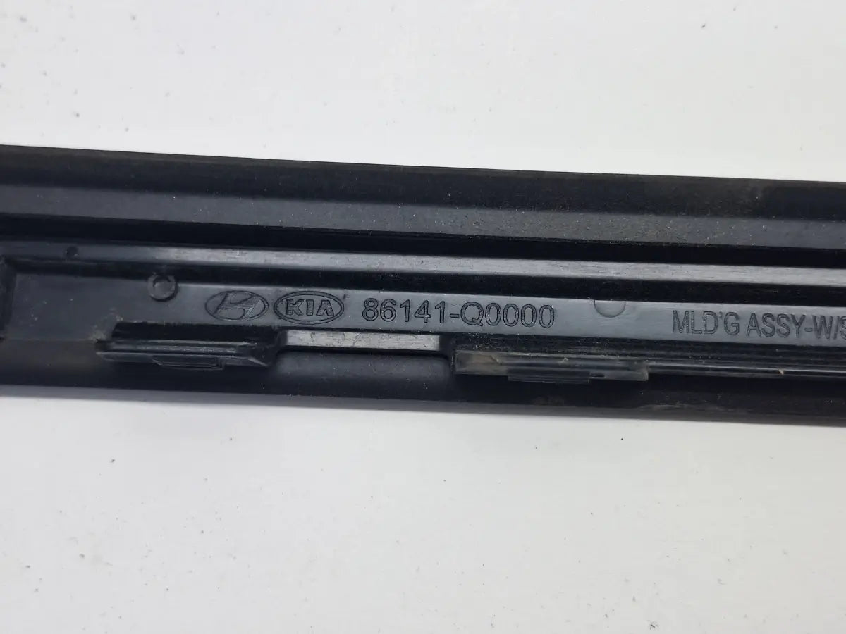 Ornament parbriz dreapta HYUNDAI i20 [ 2020 -> ] 86141Q0000