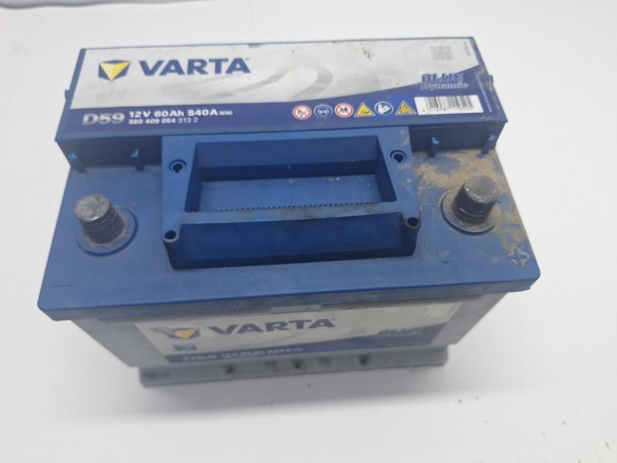 Baterie 60 Ah SKODA ROOMSTER 5J 2006 - 2015 1.6 TDI CAYC Varta 12V 60 AH 540A