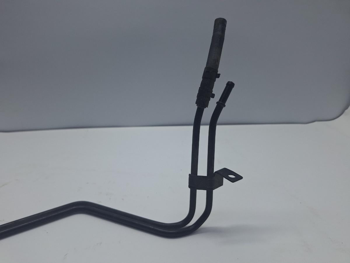 Furtun alimentare combustibil VOLKSWAGEN PASSAT Variant 3B6 2000 - 2005 1.9 TDI AVF, AWX 8D0203523C