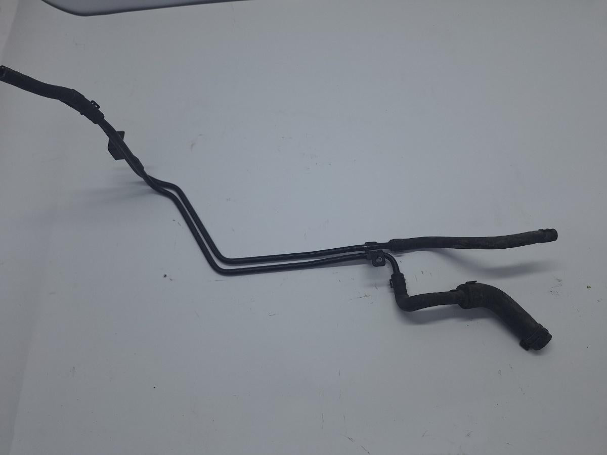 Furtun alimentare combustibil VOLKSWAGEN PASSAT Variant 3B6 2000 - 2005 1.9 TDI AVF, AWX 8D0203523C