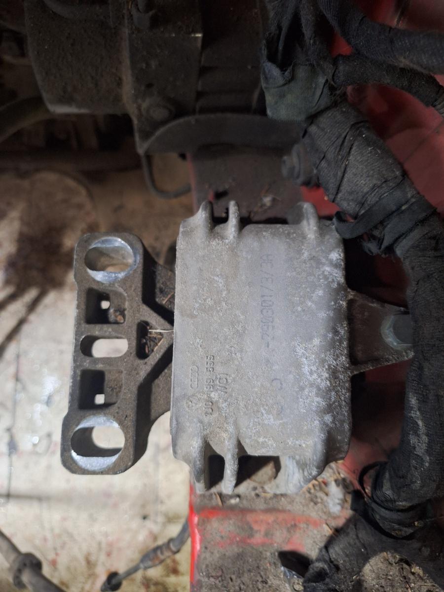 Tampon cutie de viteze AUDI A3 8L1 1996 - 2006 1.9 TDI ASZ 1J0199555AQ