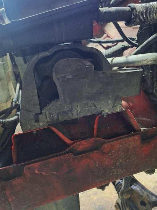 Suport tampon motor dreapta AUDI A3 8L1 1996 - 2006 1.9 TDI ASZ 1J0199262BF