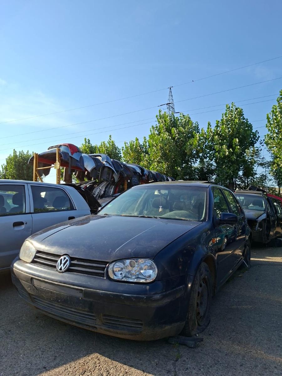 Dezmembrez VOLKSWAGEN GOLF IV 1J1 1998 1.4 16V AKQ 55KW|75HP