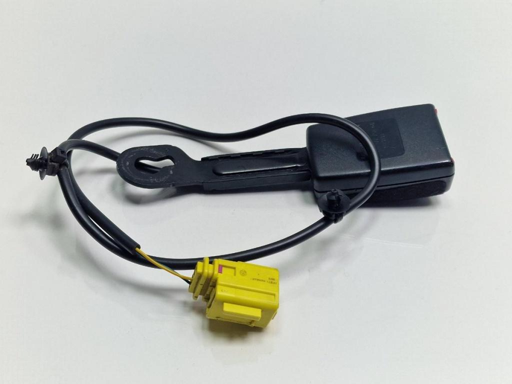 Teaca centura dreapta fata VOLKSWAGEN TOUAREG 7LA, 7L6, 7L7 2002 - 2013 7L0857778C