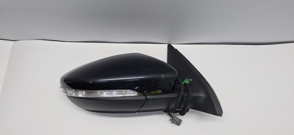 Oglinda dreapta VOLKSWAGEN PASSAT 362 2010 - 2014 2.0 TDI CFFB 3C0857934A
