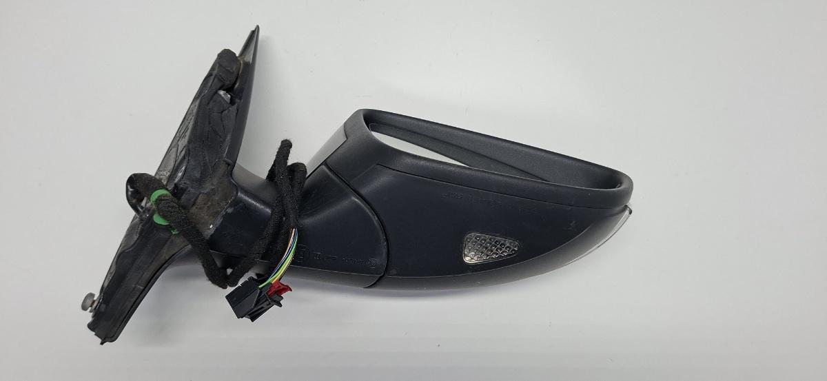 Oglinda dreapta VOLKSWAGEN PASSAT 362 2010 - 2014 2.0 TDI CFFB 3C0857934A