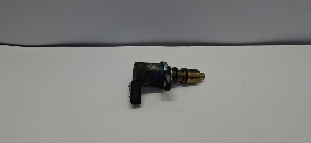 Supapa compresor ac VOLKSWAGEN TOURAN 1T1, 1T2 2003 - 2010 2.0 TDI 16V BKD 1K0820803G