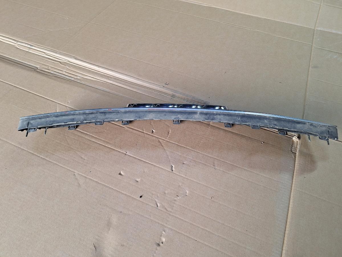 Grila capota AUDI A3 8L1 1996 - 2006 1.9 TDI ASZ 8L0853651A