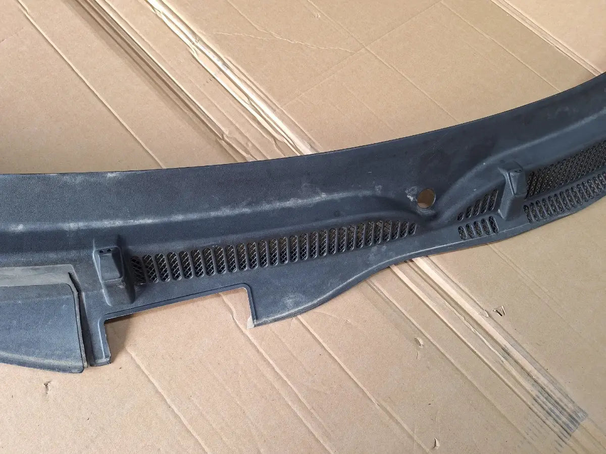 Grila capota AUDI A3 8L1 1996 - 2006 1.9 TDI ASZ 8L1819415B