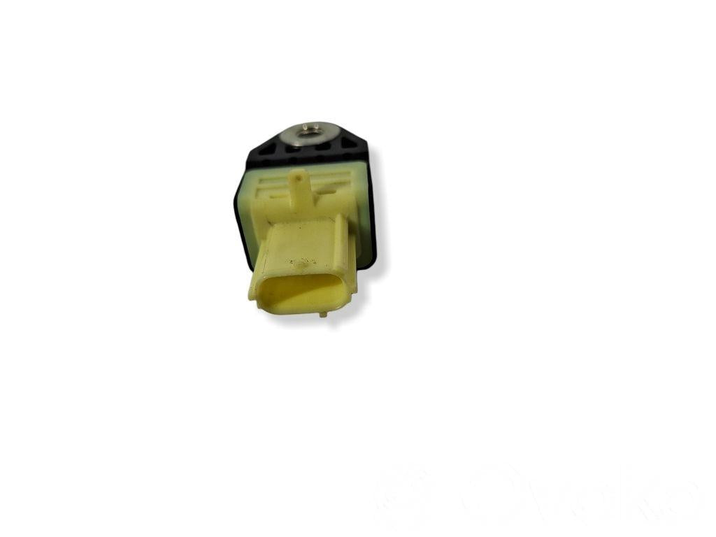 Senzor de impact airbag TOYOTA LAND CRUISER 150 TRJ15_, KDJ15_, GRJ15_, GDJ15_ 2009 -> , TOYOTA PRIUS _W3_ 2008 -> 1.8 Hybrid 2ZR-FXE 8983175020