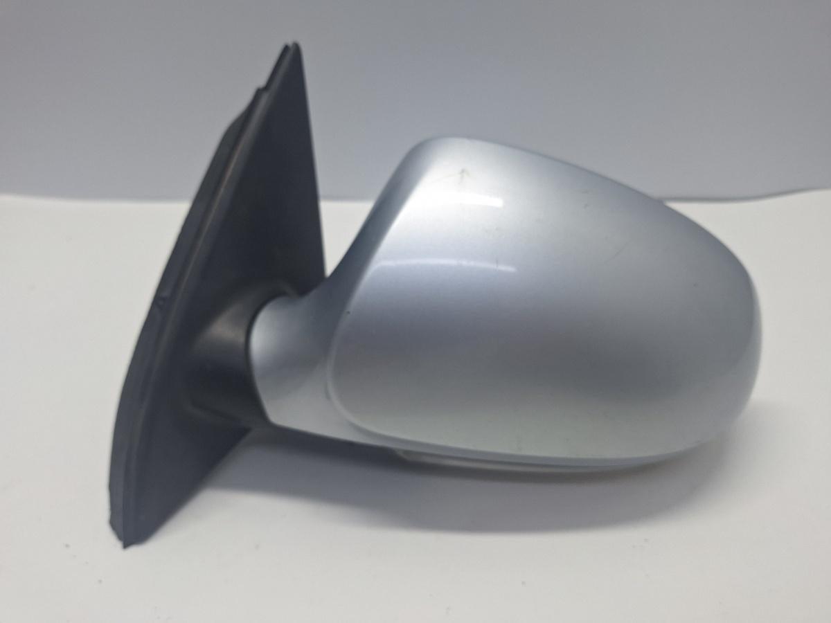 Oglinda stanga VOLKSWAGEN PASSAT Variant 3C5 2005 - 2011 2.0 TDI BMP 3C0857933