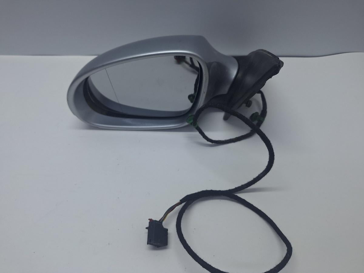 Oglinda stanga VOLKSWAGEN PASSAT Variant 3C5 2005 - 2011 2.0 TDI BMP 3C0857933