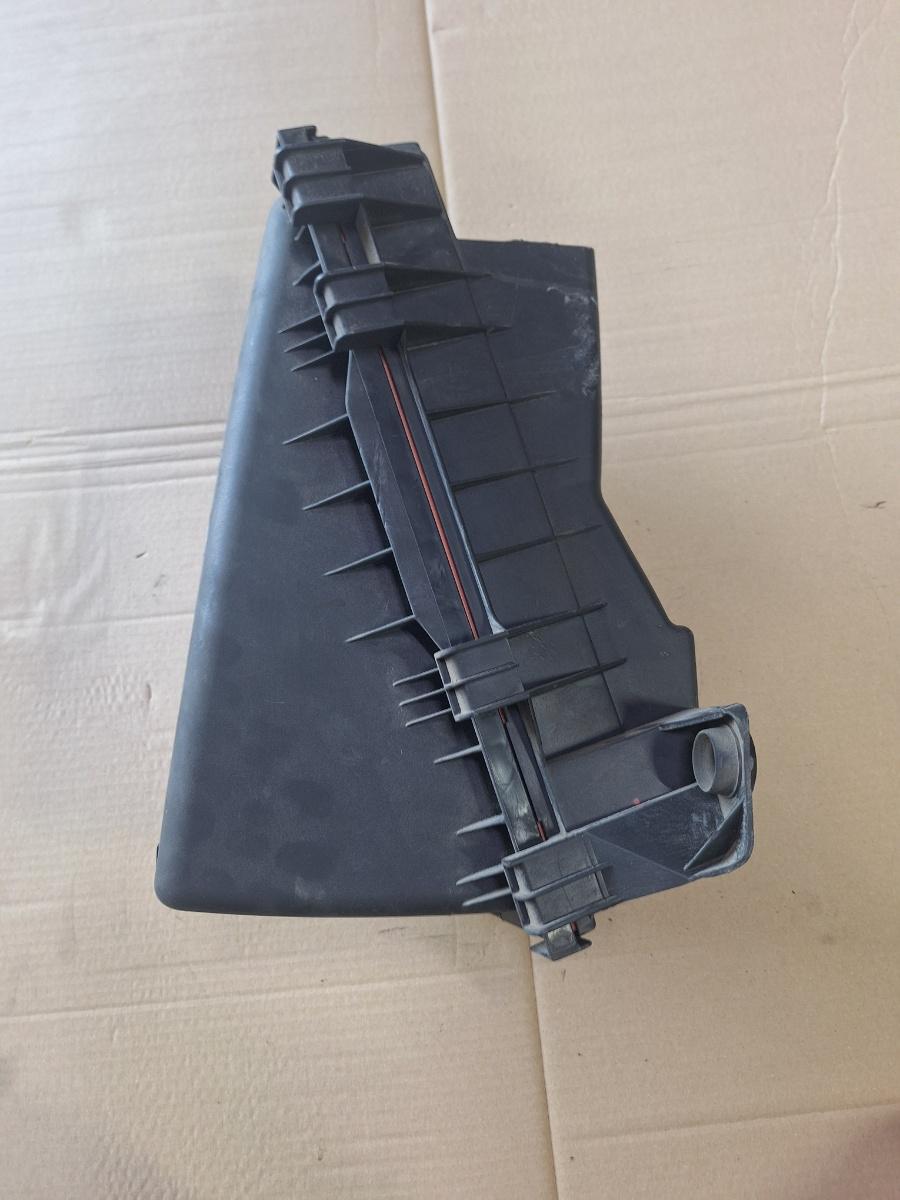 Carcasa filtru de aer AUDI A3 8L1 1996 - 2006 1.9 TDI ASZ 1J0129607E