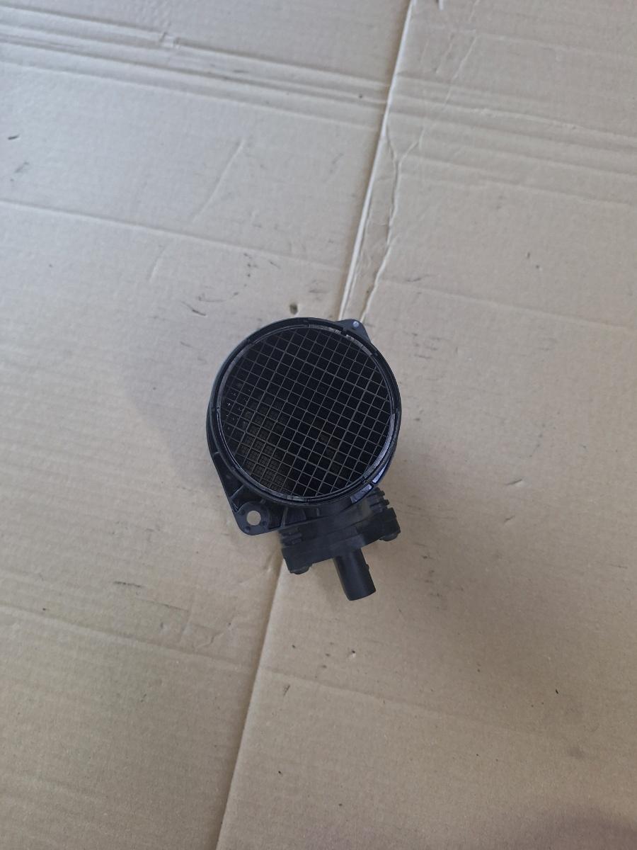 Debitmetru AUDI A3 8L1 1996 - 2006 1.9 TDI ASZ 071906461A