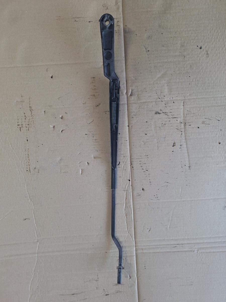 Brat stergator parbriz stanga AUDI A3 8L1 1996 - 2006 1.9 TDI ASZ 1J1955409A
