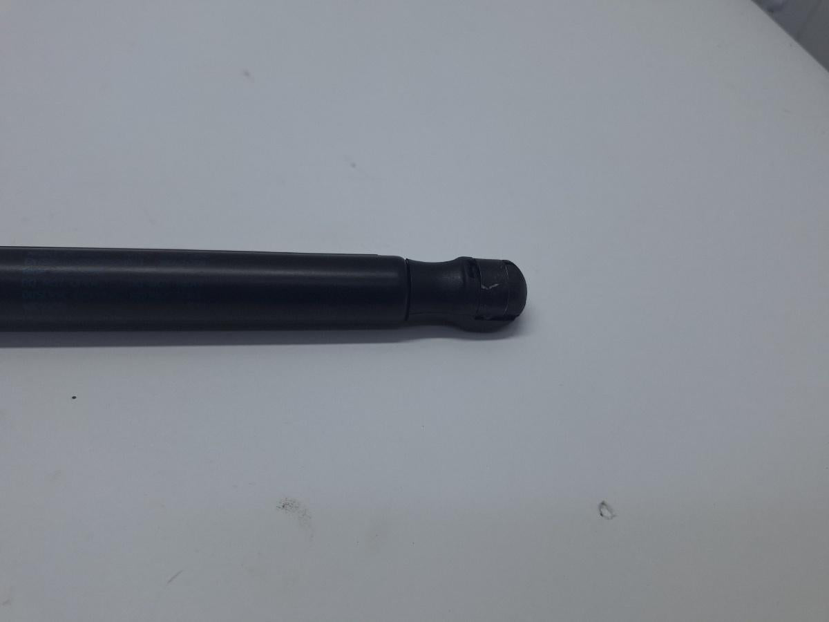 Amortizor hayon VOLKSWAGEN JETTA VI 162/163 2010 - 2018 1.6 TDI CAYC 5C6827550