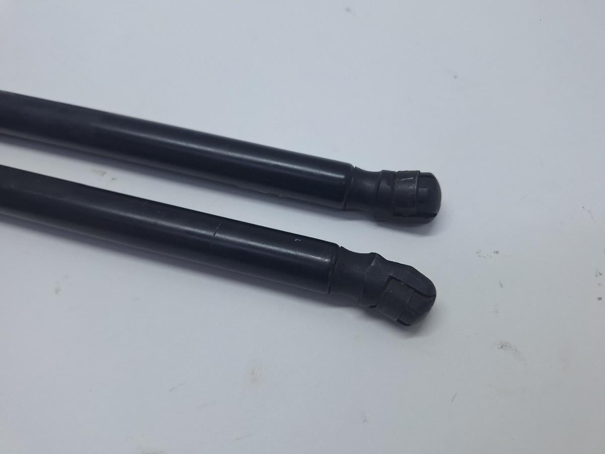 Amortizor hayon VOLKSWAGEN GOLF VAN VI Variant AJ5 2009 - 2014 1.6 TDi BlueMotion CAYC 1K9827550A