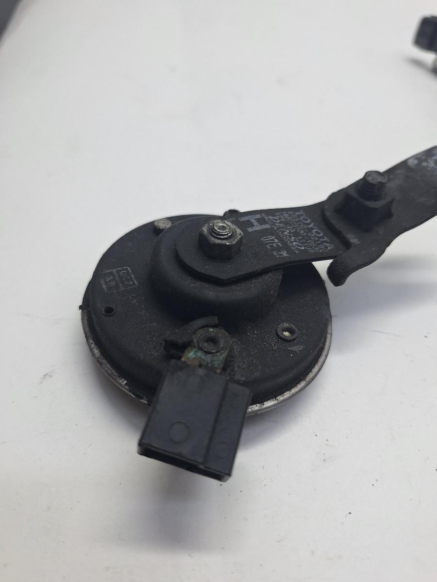 Claxon TOYOTA COROLLA _E21_ 2018 -> 1.8 Hybrid 2ZR-FXE Denso HM273100-0530 86510-02190