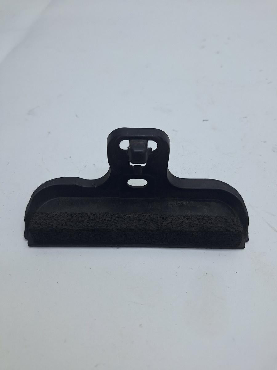 Ornament bara de protectie fata TOYOTA COROLLA _E21_ 2018 -> 1.8 Hybrid 2ZR-FXE 16691-0T030