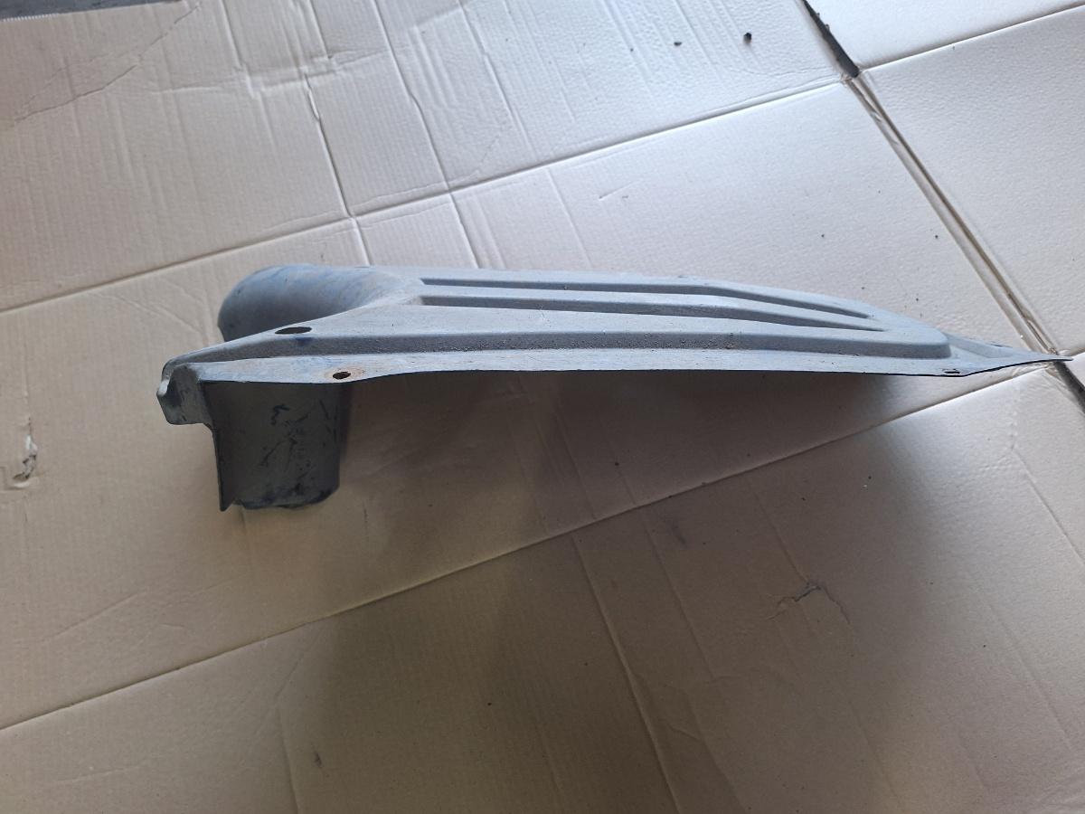 Scut de protectie sub caroserie spate VOLKSWAGEN PASSAT 365 2010 - 2014 2.0 TDi BlueMotion CFFB 3AA825213C