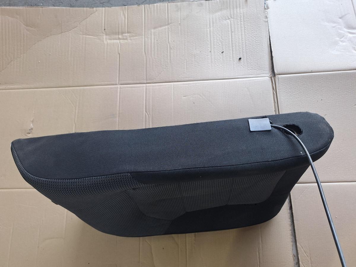 Bancheta spate stanga VOLKSWAGEN PASSAT 365 2010 - 2014 2.0 TDi BlueMotion CFFB 3AA885775J