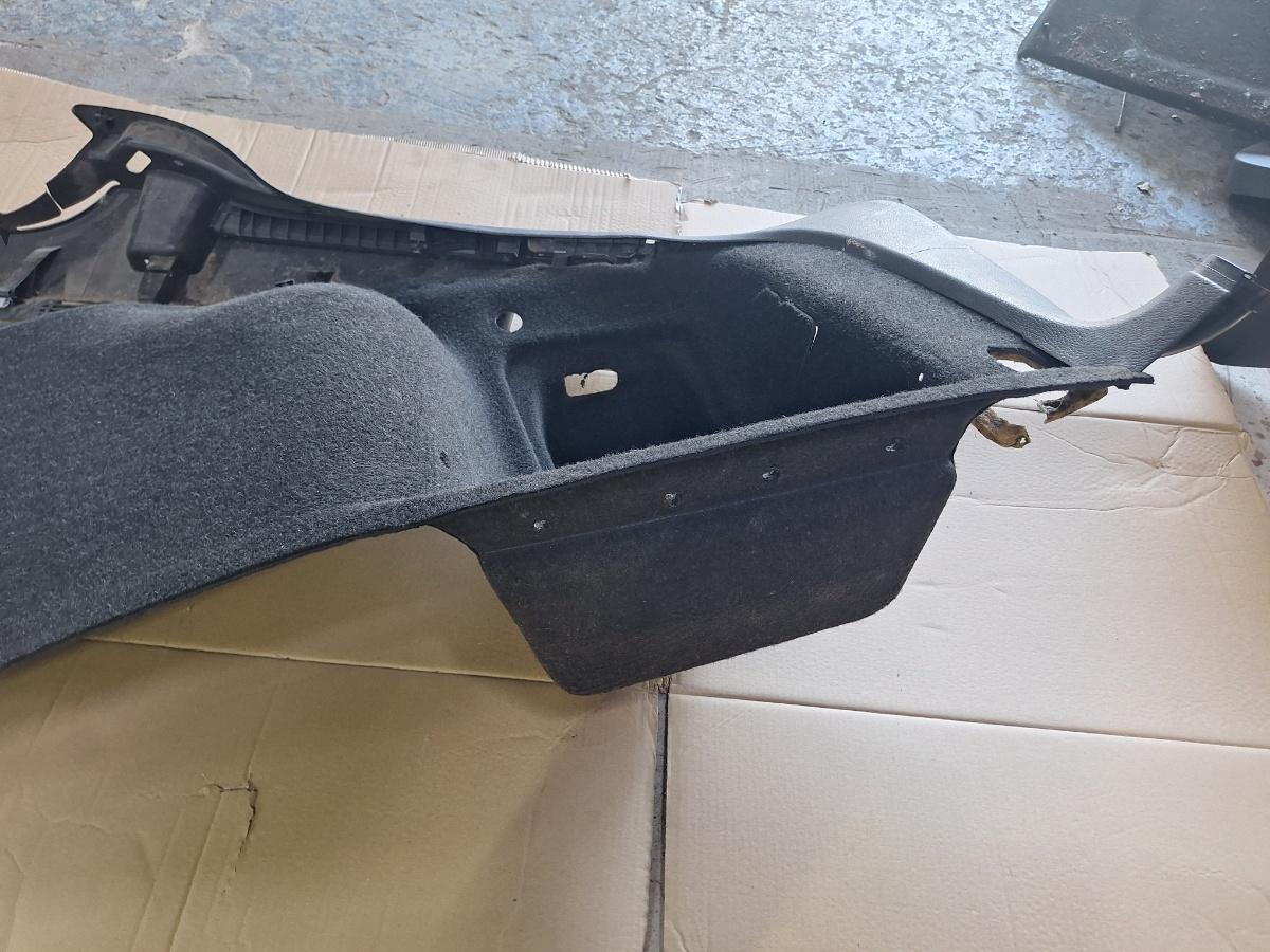 Ornament lateral hayon/portbagaj VOLKSWAGEN PASSAT 365 2010 - 2014 2.0 TDi BlueMotion CFFB 3AF867428AP