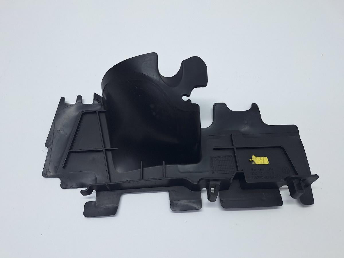 Deflector aer radiatoare stanga VOLKSWAGEN GOLF VI 5K1 2008 - 2013 1.4 TSI CAXA 5K0121283B