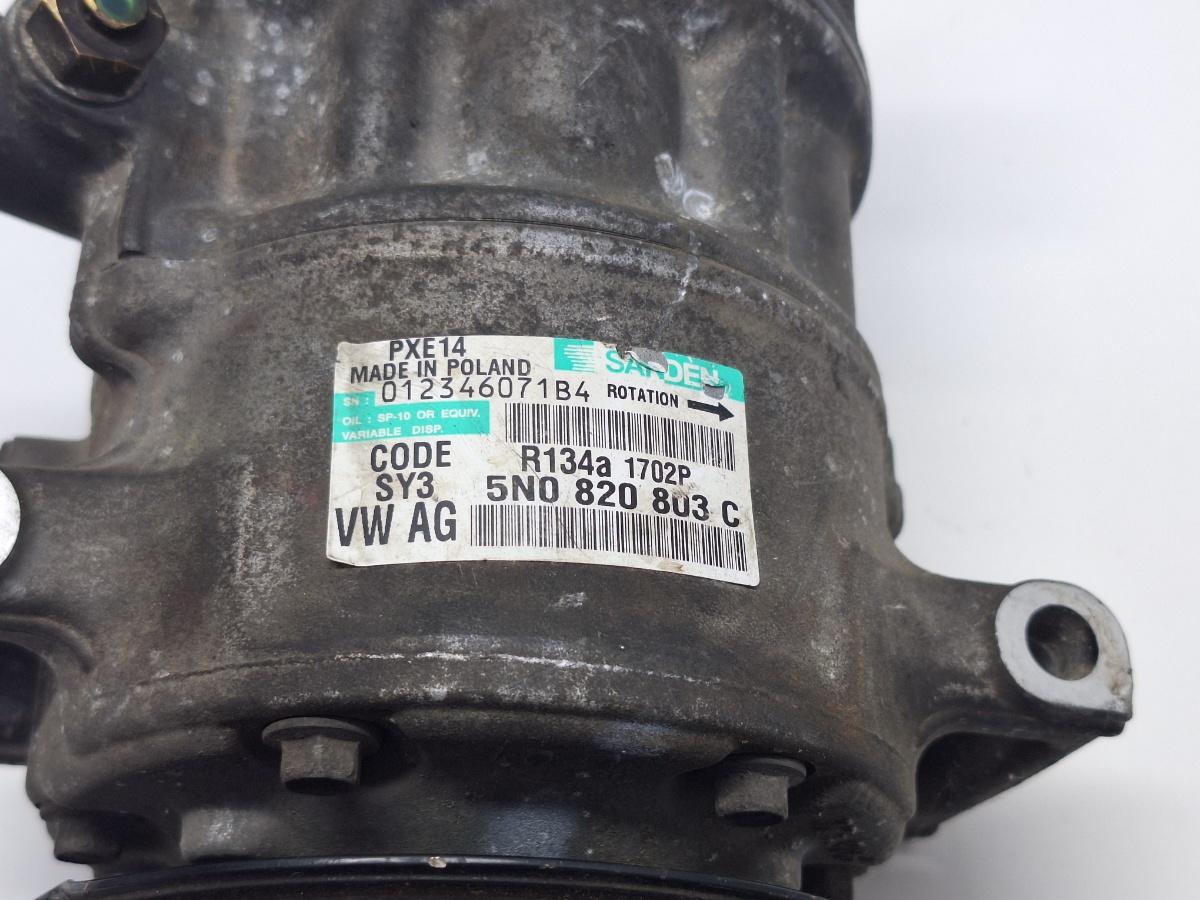 Compresor AC VOLKSWAGEN PASSAT 365 2010 - 2014 2.0 TDi BlueMotion CFFB 5N0820803C