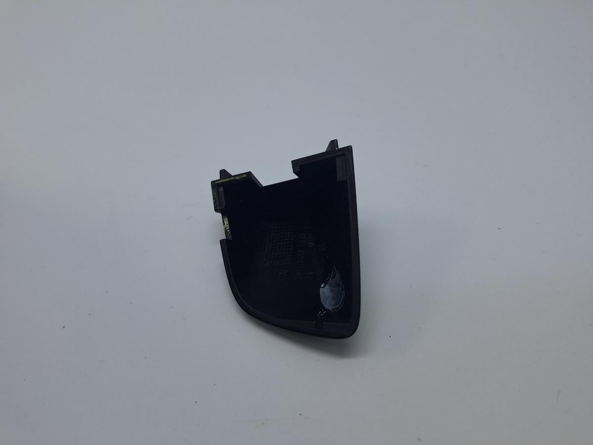 Capac maner portiera spate dreapta VOLKSWAGEN GOLF VI 5K1 2008 - 2013 2.0 TDI CBDC, CLCA 1K8837880