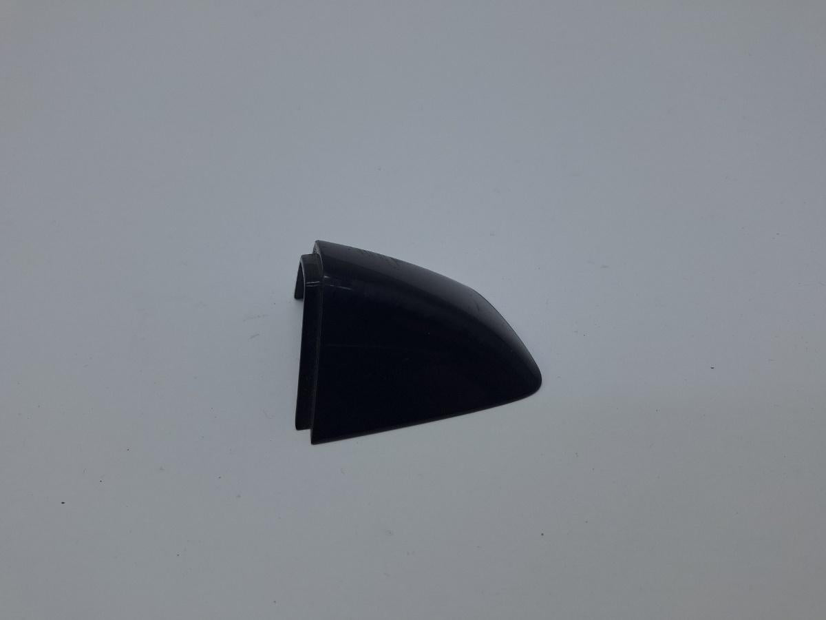 Capac maner portiera spate dreapta VOLKSWAGEN GOLF VI 5K1 2008 - 2013 2.0 TDI CBDC, CLCA 1K8837880