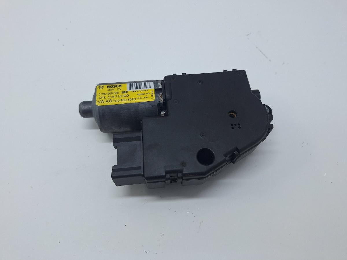 Motoras/actuator trapa VOLKSWAGEN TIGUAN 5N_ 2007 -> 2.0 TDI CBAB, CFFB Bosal 0390200080 7N0959591B
