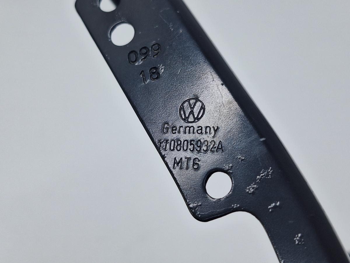 Suport de montare far dreapta VOLKSWAGEN TOURAN 1T3 2010 - 2015 2.0 TDI CFHC 1T0805932A
