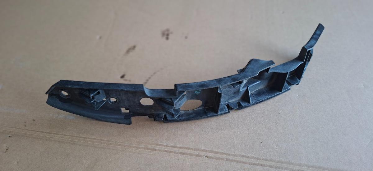 Suport bara de protectie stanga fata VOLKSWAGEN TOUAREG 7LA, 7L6, 7L7 2002 - 2013 3.0 V6 TDI BKS, CATA 7L6807183C