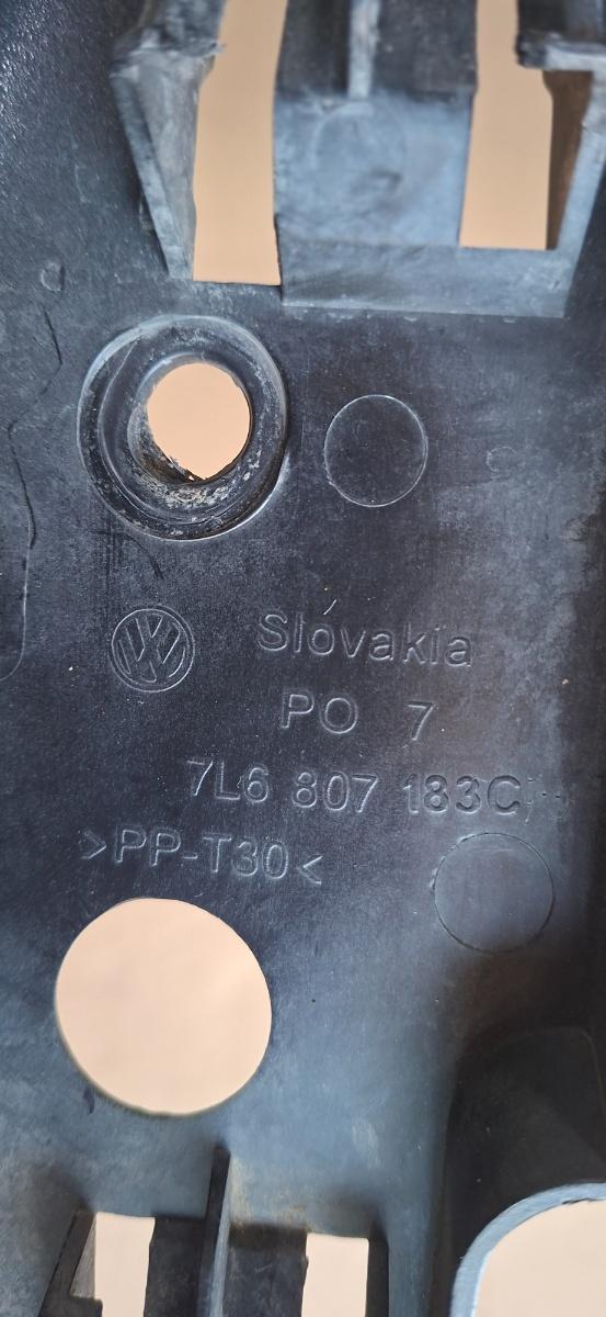 Suport bara de protectie stanga fata VOLKSWAGEN TOUAREG 7LA, 7L6, 7L7 2002 - 2013 3.0 V6 TDI BKS, CATA 7L6807183C