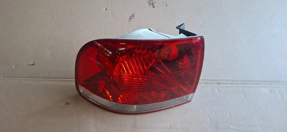 Stop stanga spate VOLKSWAGEN TOUAREG 7LA, 7L6, 7L7 2002 - 2013 3.0 V6 TDI BKS, CATA 7L6945095K