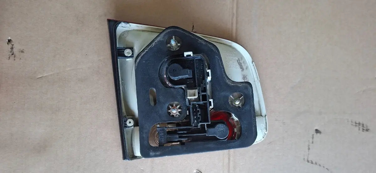 Stop hayon dreapta VOLKSWAGEN TOUAREG 7LA, 7L6, 7L7 2002 - 2013 3.0 V6 TDI BKS, CATA 7L6945094H
