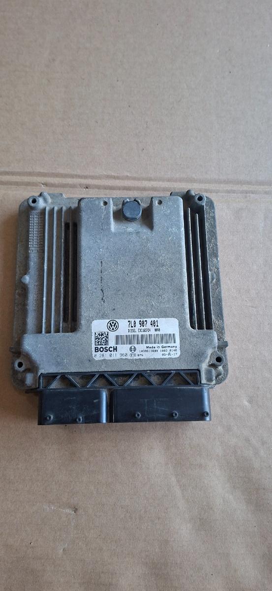 ECU modul/unitate de control motor VOLKSWAGEN TOUAREG 7LA, 7L6, 7L7 2002 - 2013 3.0 V6 TDI BKS, CATA BOSCH EDC16CP34 0281011960 7L0907401