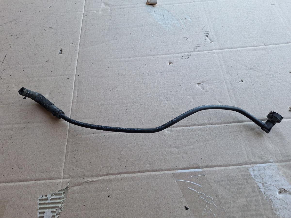 Furtun lichid de racire AUDI A4 IV Avant 8K5, B8 2007 - 2015 2.0 TDI CAGA, CJCA, CMEA, CMFA 8K0121081P