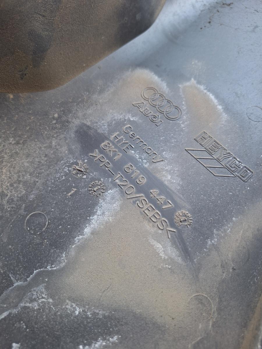 Ornament ștergătoare AUDI A4 IV Avant 8K5, B8 2010 2.0 TDI CAGA 105KW|143HP 2010