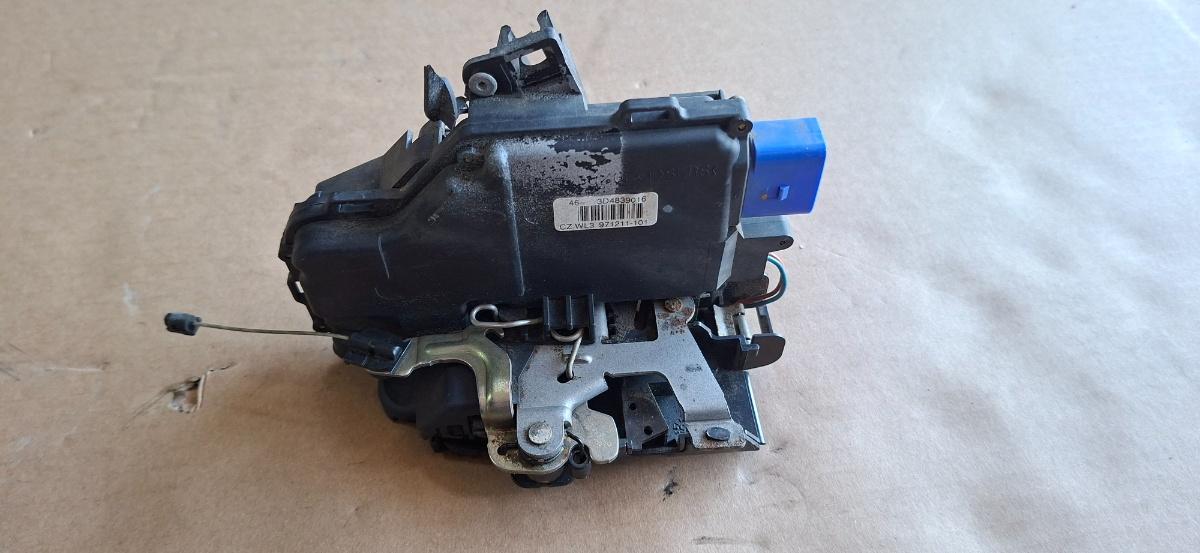 Broasca usa dreapta spate VOLKSWAGEN TOUAREG 7LA, 7L6, 7L7 2002 - 2013 3.0 V6 TDI BKS, CATA 3D4839016