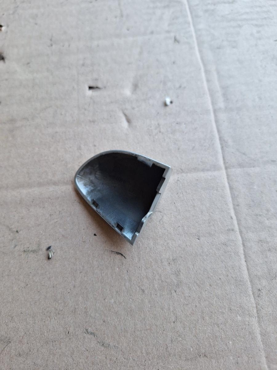 Capac maner portiera LA7W dreapta fata VOLKSWAGEN PASSAT 365 2010 - 2014 3C0837880A