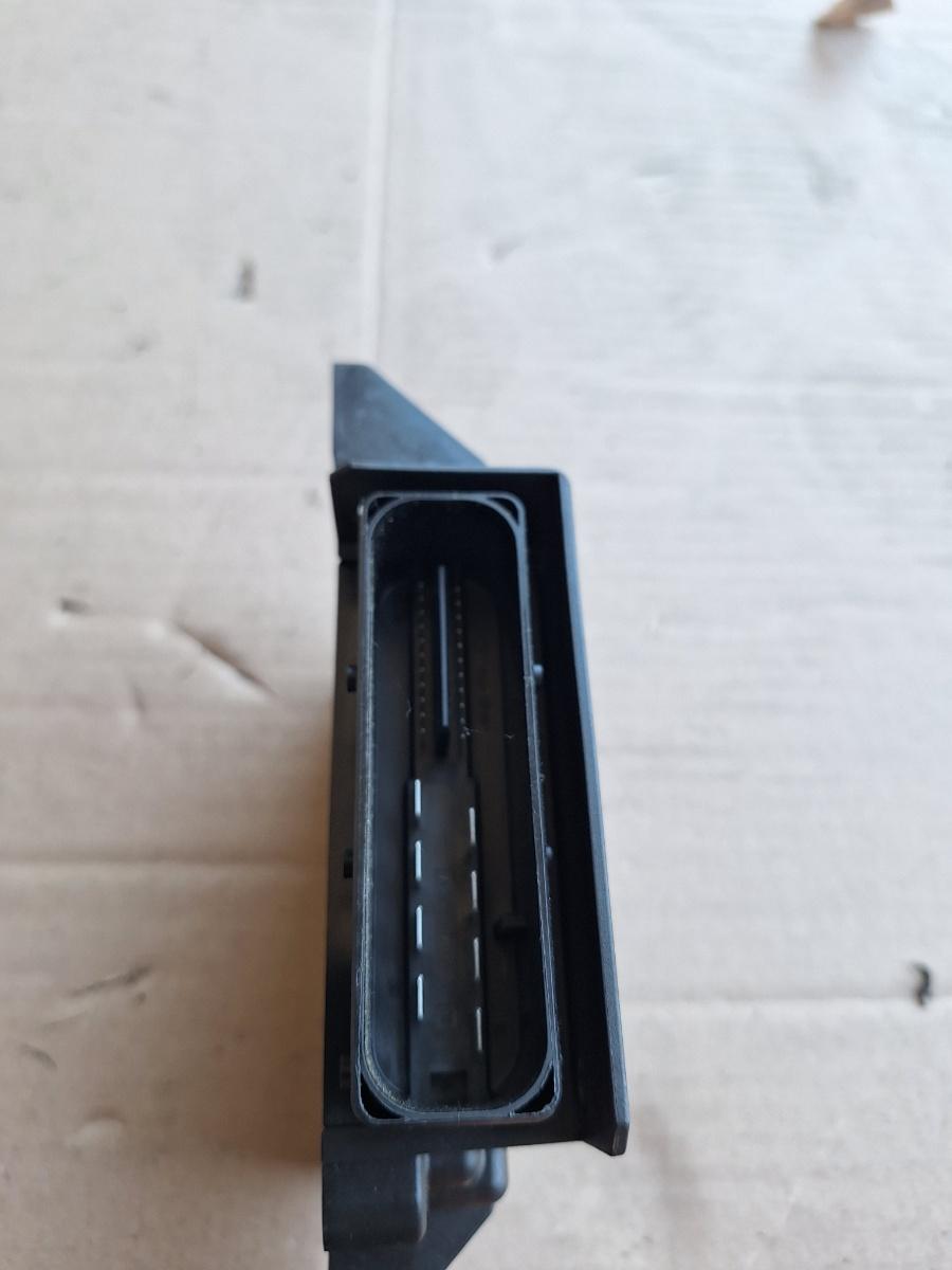 Modul/unitate de control sistem de franare VOLKSWAGEN PASSAT 365 2010 - 2014 2.0 TDi BlueMotion CFFB 3AA907801J