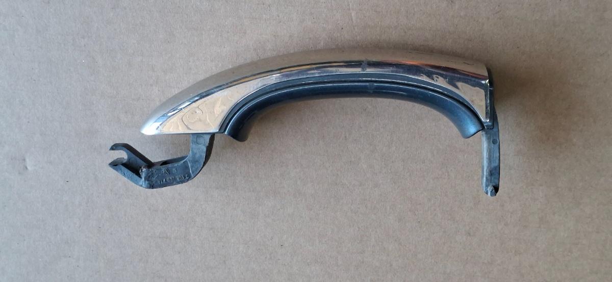 Maner exterior portiera fata VOLKSWAGEN TOUAREG 7LA, 7L6, 7L7 2002 - 2013 3.0 V6 TDI BKS, CATA 7L6837205C