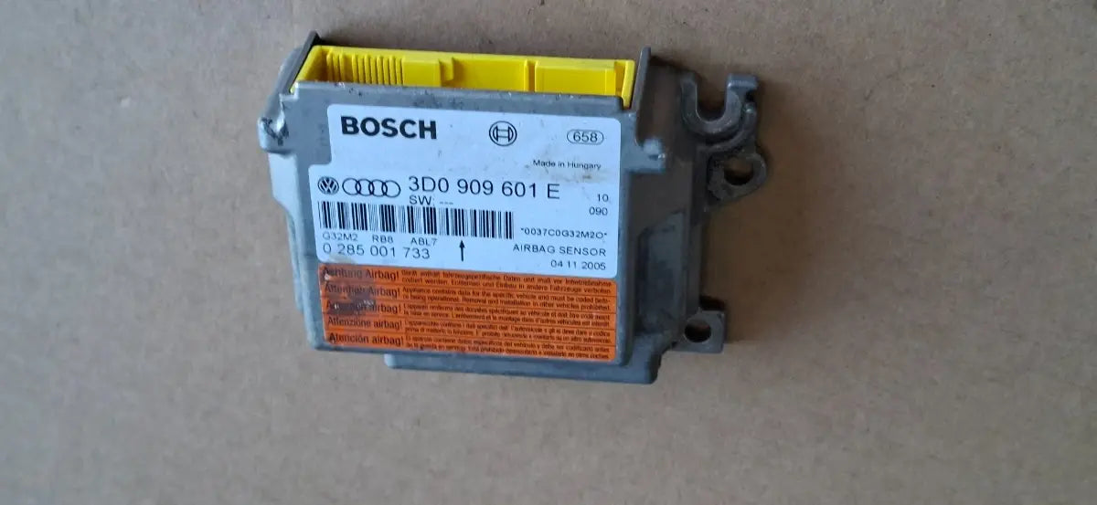 Modul/unitate de control airbaguri VOLKSWAGEN TOUAREG 7LA, 7L6, 7L7 2002 - 2013 3.0 V6 TDI BKS, CATA 3D0909601E