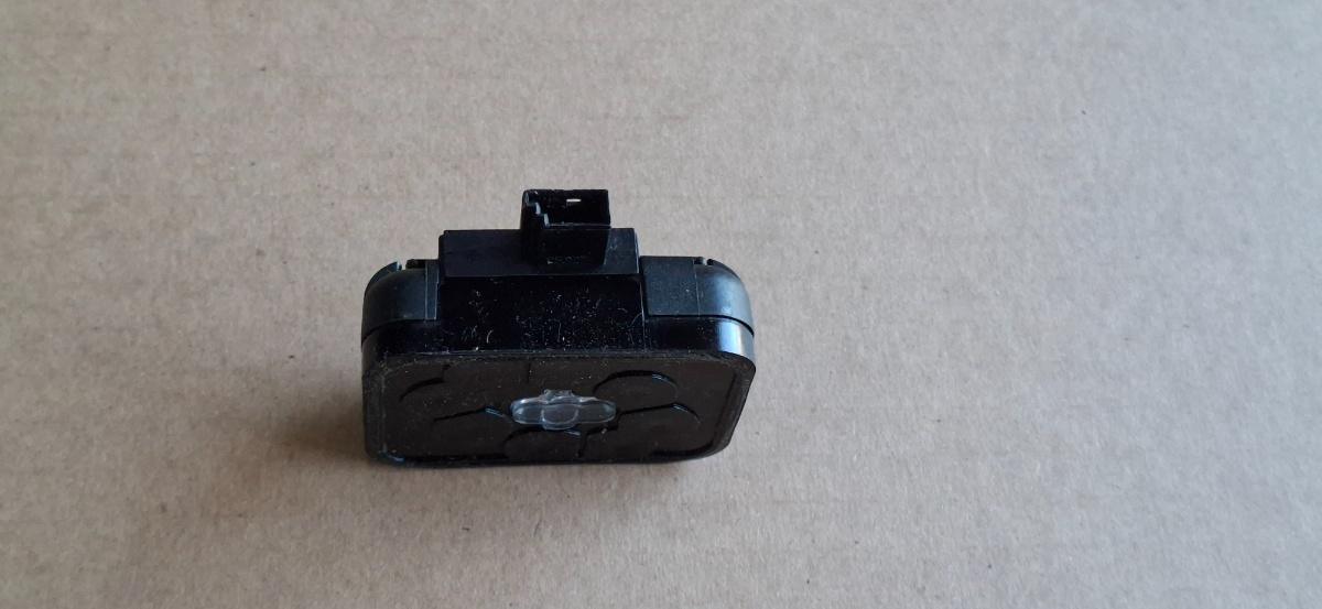 Senzor de ploaie VOLKSWAGEN TOUAREG 7LA, 7L6, 7L7 2002 - 2013 3.0 V6 TDI BKS, CATA 1K0955559T