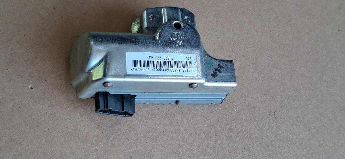 Blocare volan VOLKSWAGEN TOUAREG 7LA, 7L6, 7L7 2002 - 2013 3.0 V6 TDI BKS, CATA 4E0905852E
