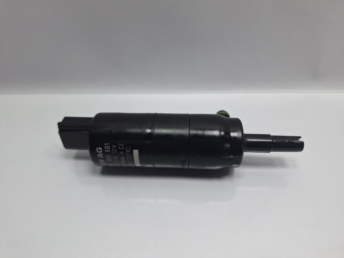 Pompa spalatoare faruri SKODA SUPERB III Estate 3T5 2009 - 2015 2.0 TDI CBBB, CFGB VW 3B7955681