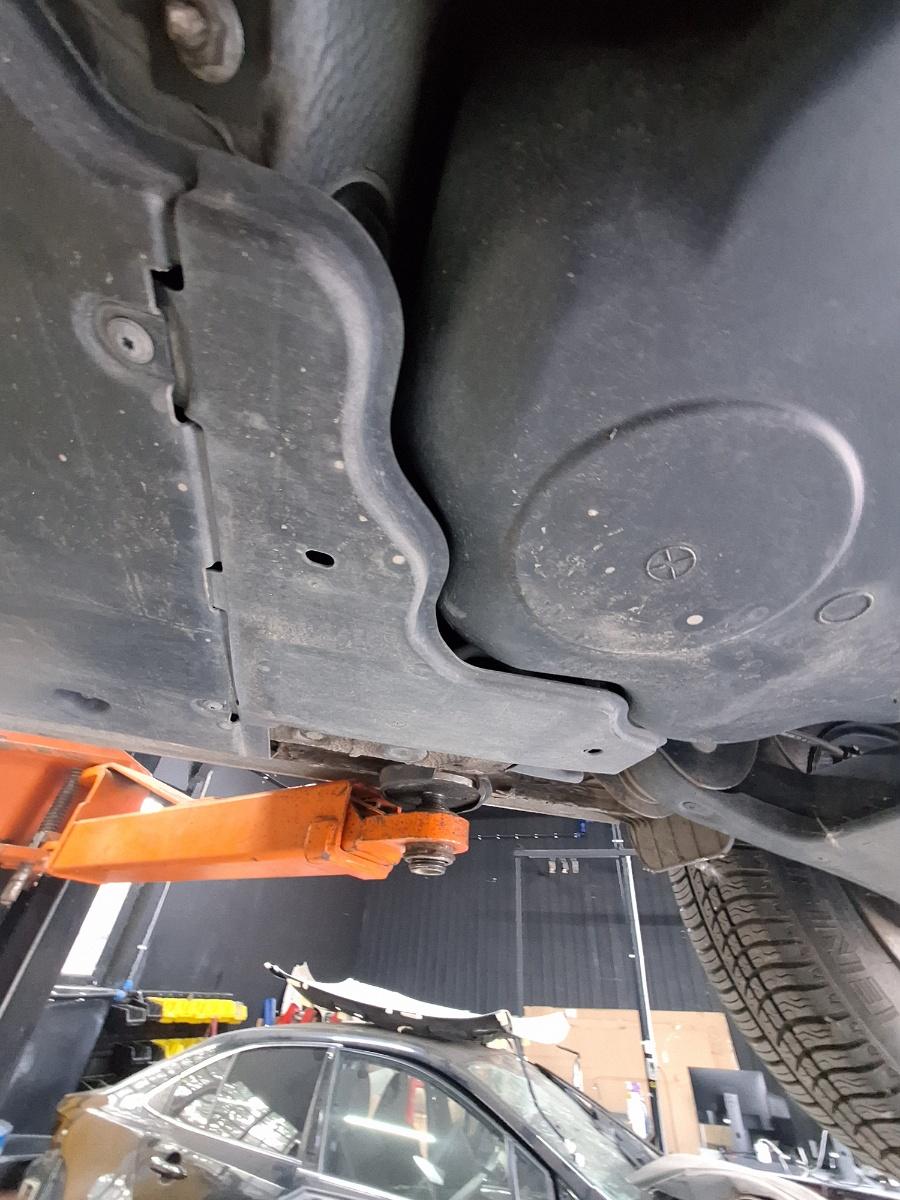 Scut de protectie sub caroserie bara spate dreapta SKODA KAMIQ [ 2018 -> ] 1.5 TSI ACT EVO DPCA 2Q0825102A