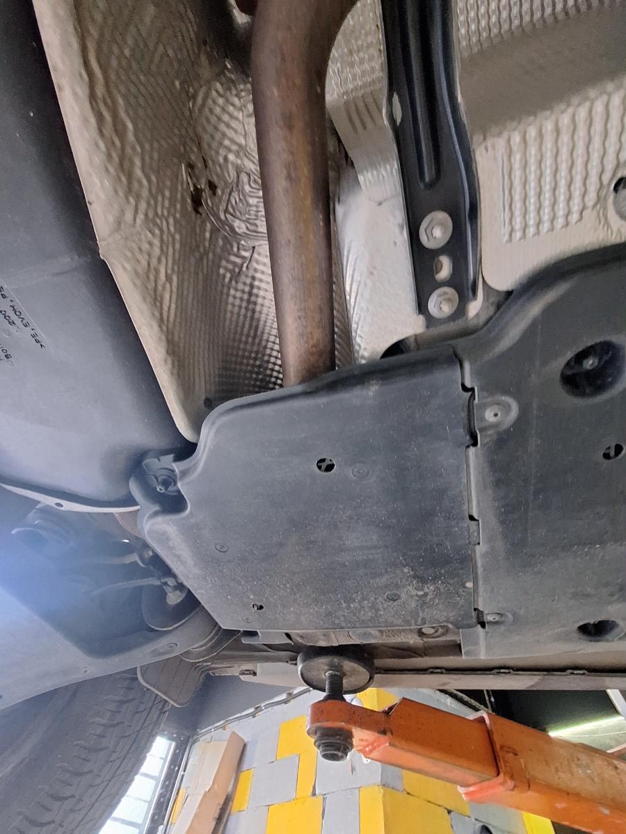 Scut de protectie sub caroserie bara spate SKODA KAMIQ [ 2018 -> ] 1.5 TSI ACT EVO DPCA 2Q0825101A
